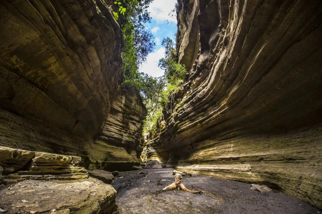 Hell's Gate National Park